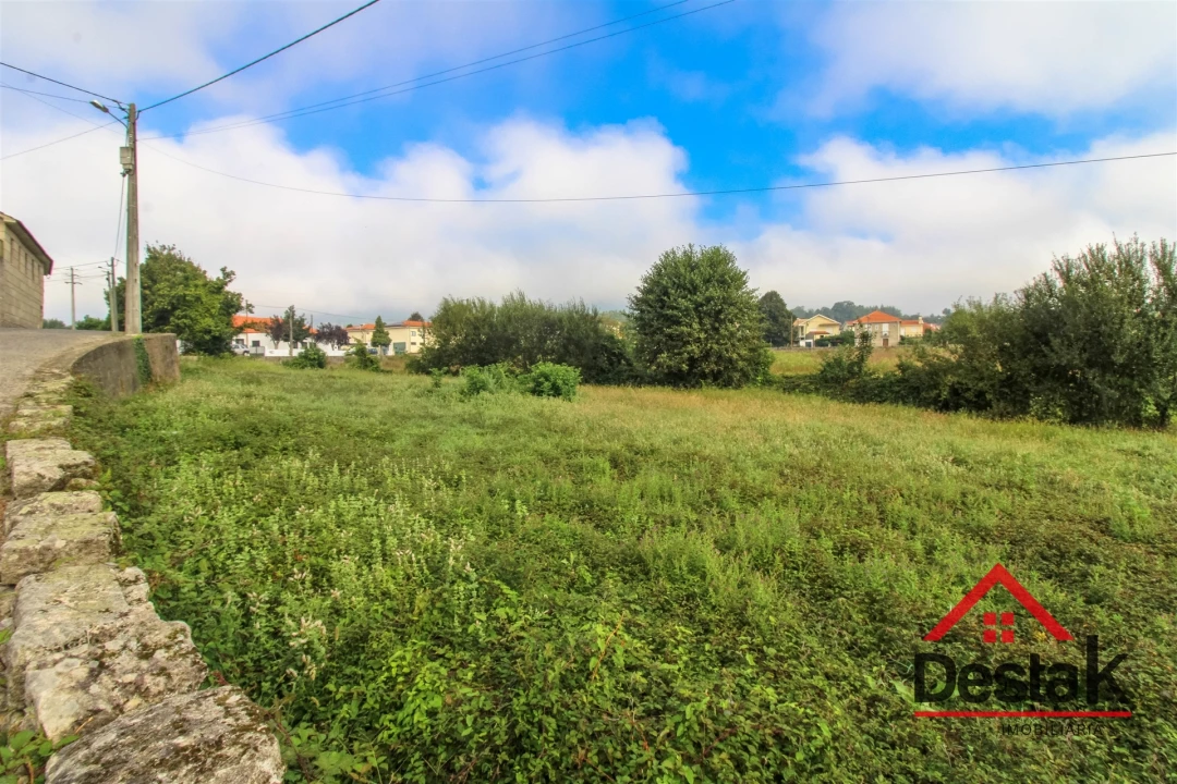 Terreno para Venda em Santa Cruz da Trapa e São Cristóvão de Lafões Foto 5