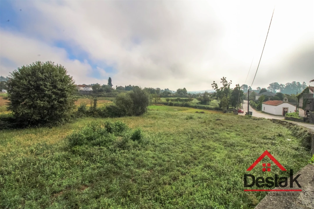 Terreno para Venda em Santa Cruz da Trapa e São Cristóvão de Lafões Foto 6