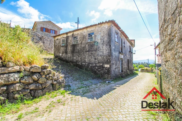 Moradia T3 para Venda em Destriz e Reigoso Foto 1