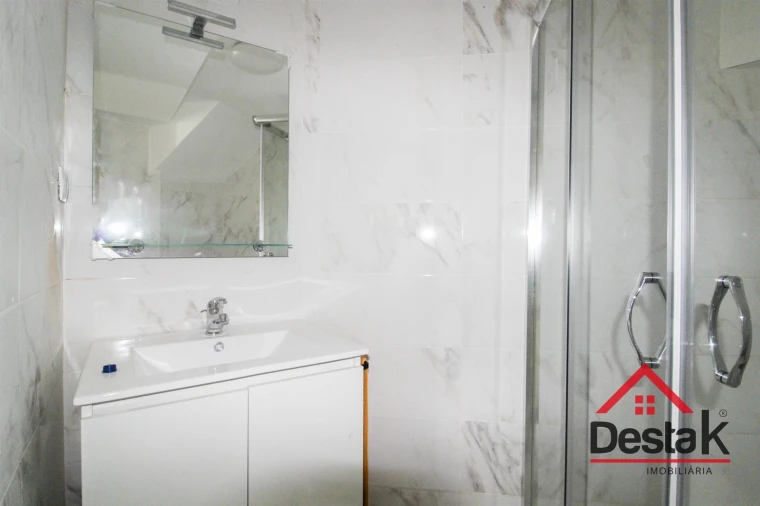 Moradia T2 para Venda em Carvalhais e Candal Foto 13