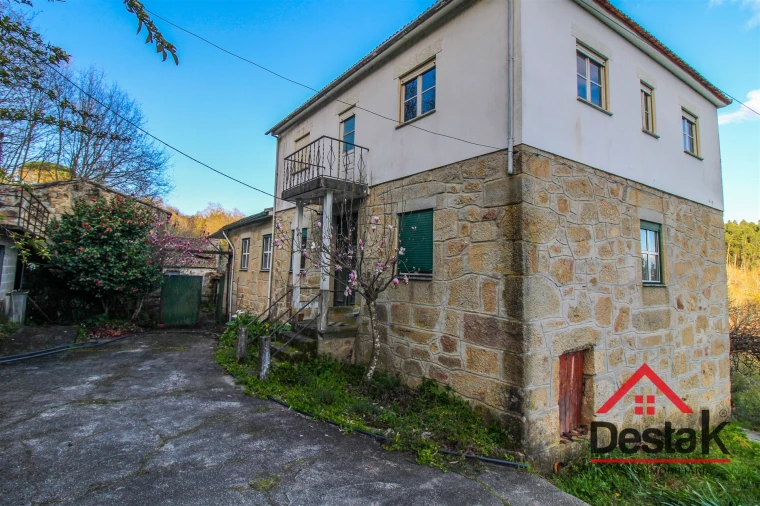 Quinta T6 para Venda em São Pedro do Sul, Várzea e Baiões Foto 1