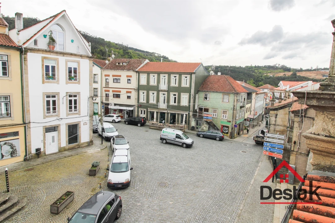 Prédio para Venda em Vouzela e Paços de Vilharigues Foto 16