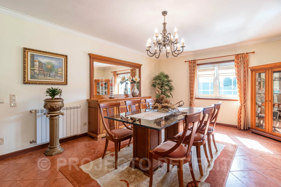 Moradia T4 para Venda em Esmoriz Foto 5