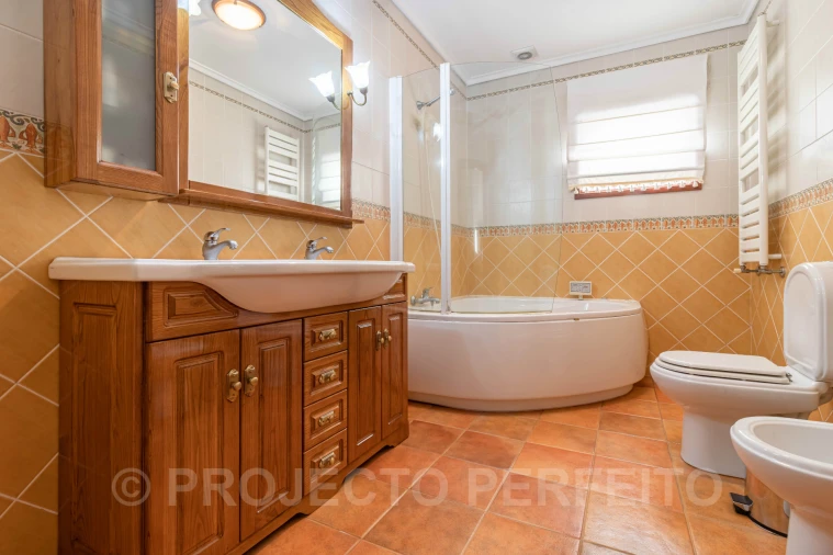 Moradia T4 para Venda em Esmoriz Foto 12