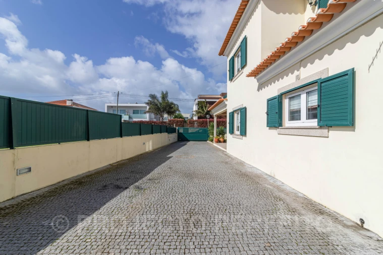 Moradia T4 para Venda em Esmoriz Foto 18