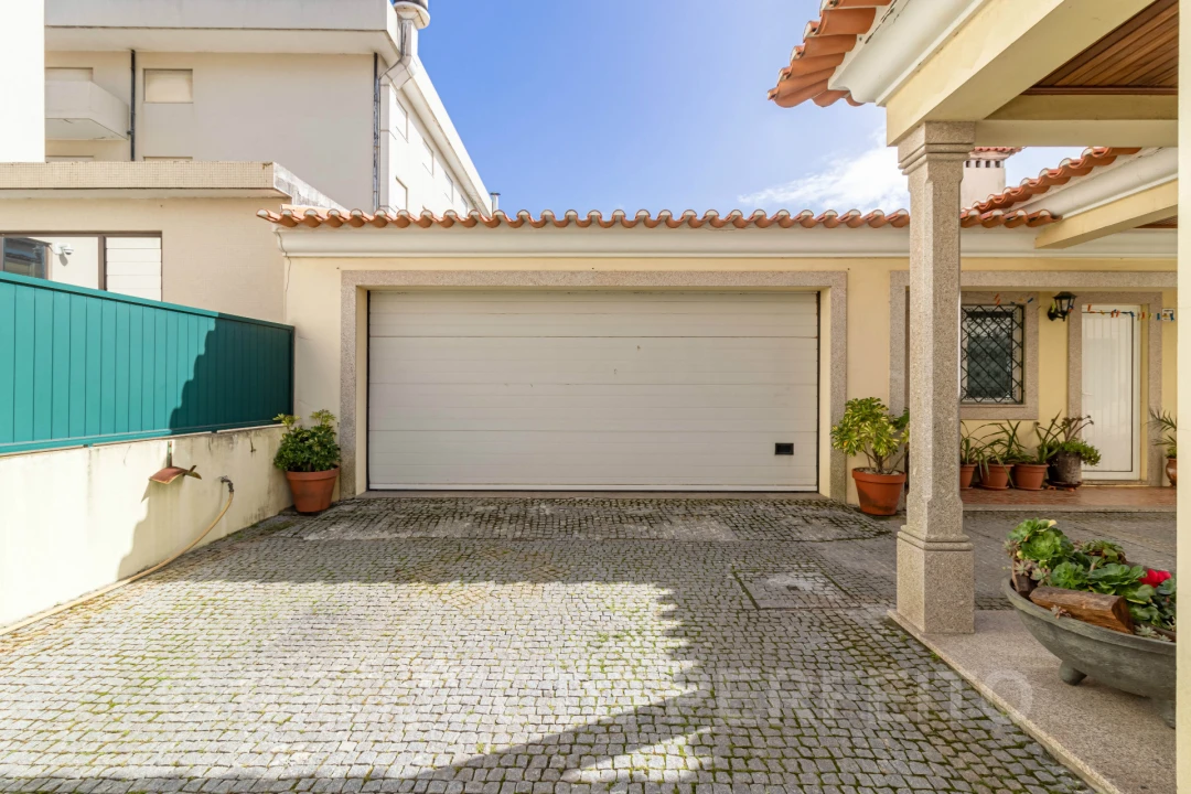 Moradia T4 para Venda em Esmoriz Foto 19