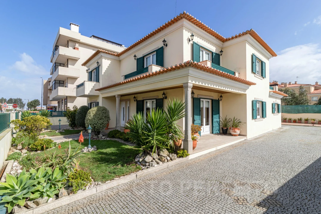 Moradia T4 para Venda em Esmoriz Foto 2