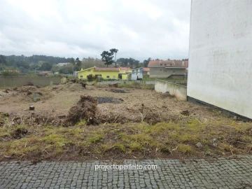 Terreno para Venda em Anta e Guetim