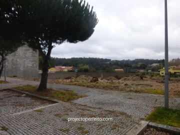 Terreno para Venda em Anta e Guetim