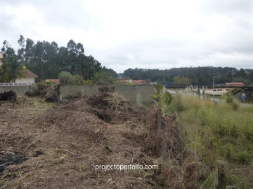 Terreno para Venda em Anta e Guetim