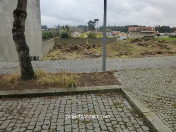 Terreno para Venda em Anta e Guetim
