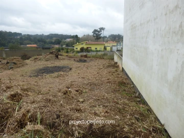 Terreno para Venda em Anta e Guetim