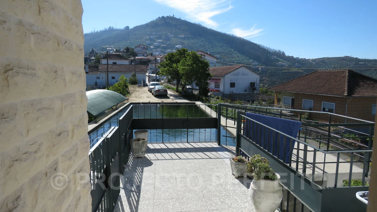 Quinta T3 para Venda em Raiva, Pedorido e Paraíso Foto 14