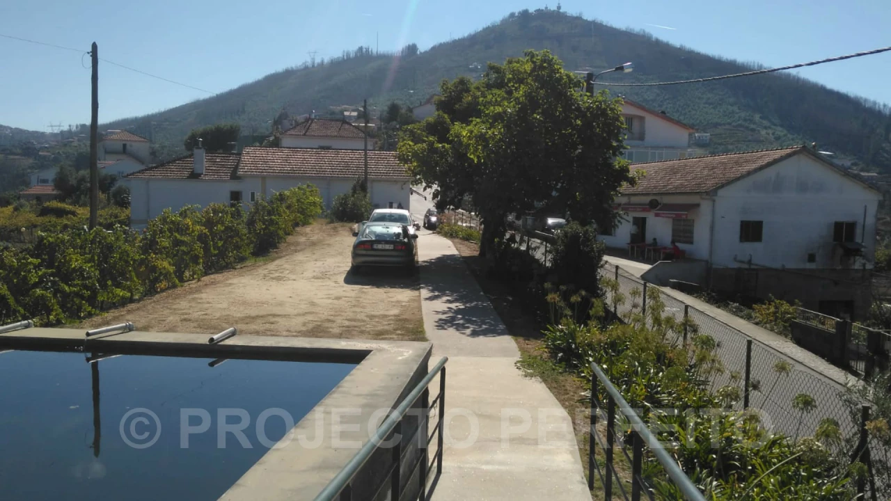 Quinta T3 para Venda em Raiva, Pedorido e Paraíso Foto 17