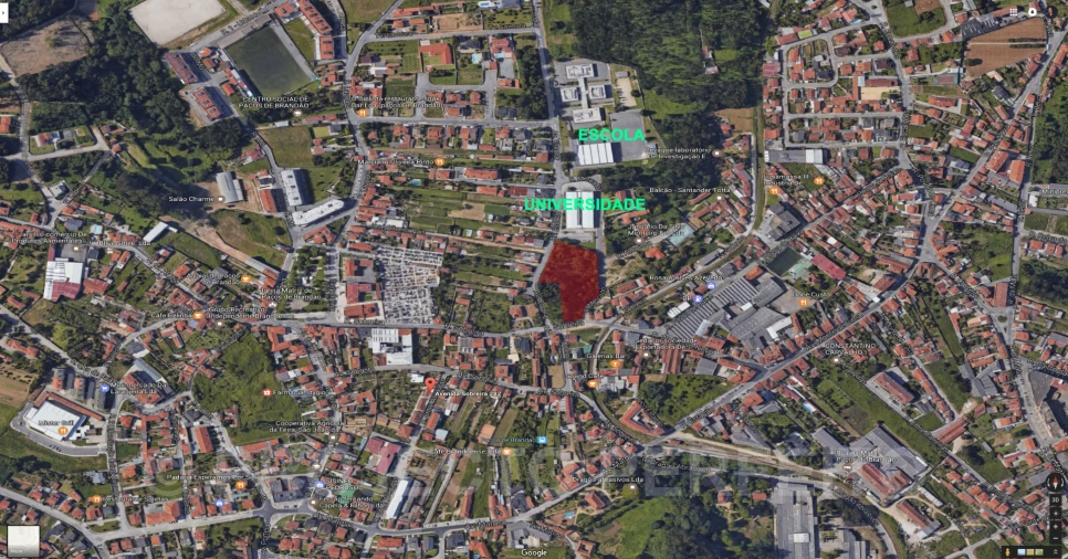 Terreno para Venda em Paços de Brandão Foto 4