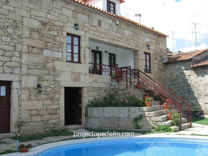 Quinta T9 para Venda em Pinheiros e Vale de Figueira Foto 1