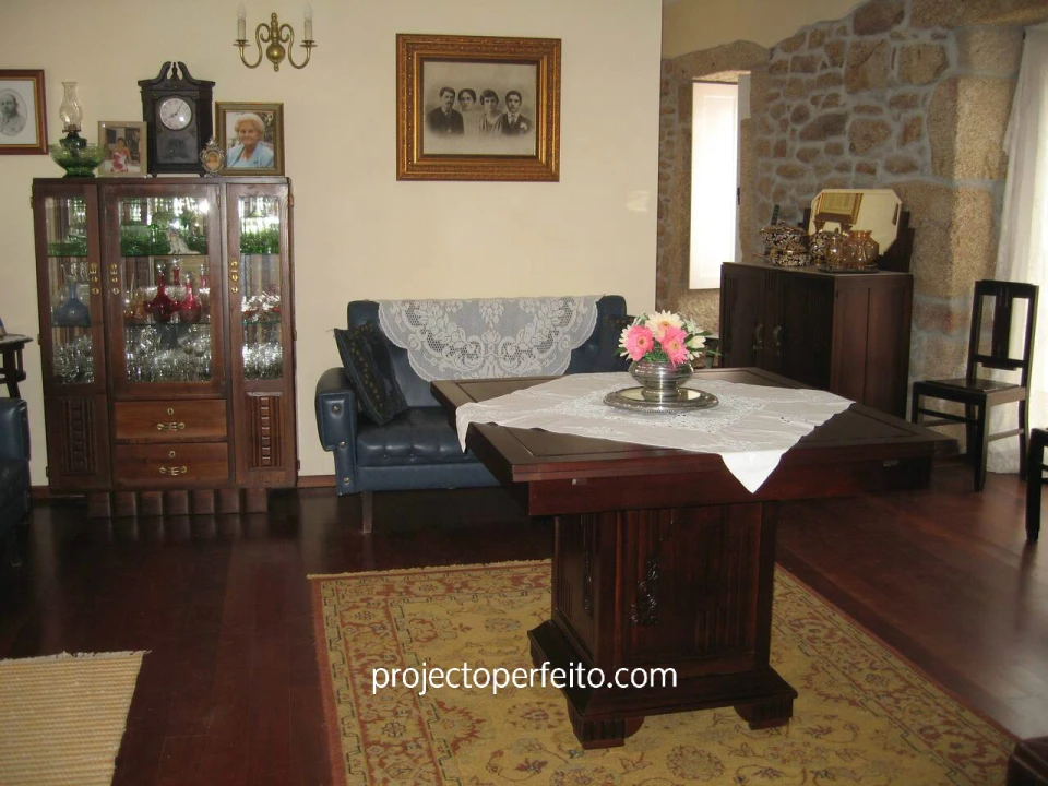 Quinta T9 para Venda em Pinheiros e Vale de Figueira Foto 9