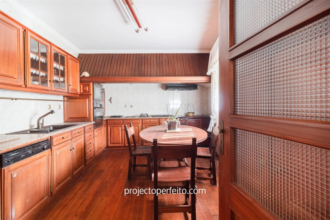 Quinta T5 para Venda em São Paio de Oleiros Foto 9