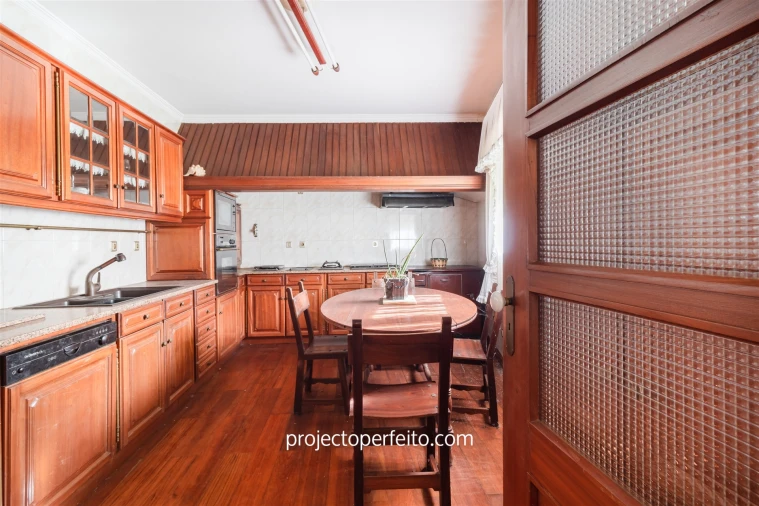 Quinta T5 para Venda em São Paio de Oleiros Foto 9