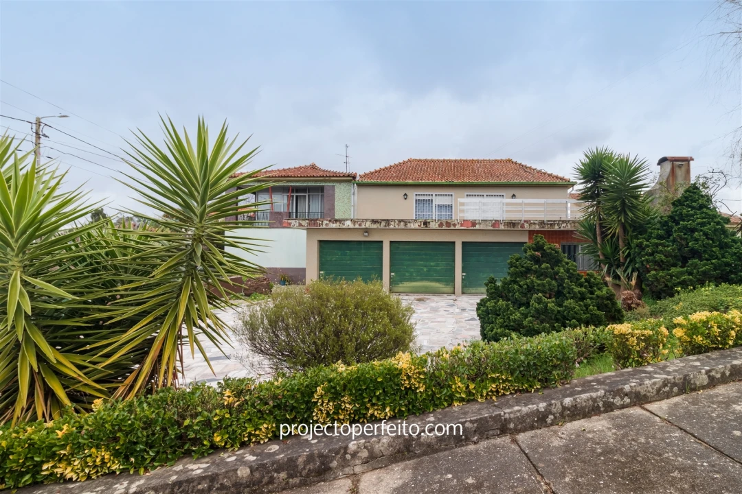 Quinta T5 para Venda em São Paio de Oleiros Foto 2