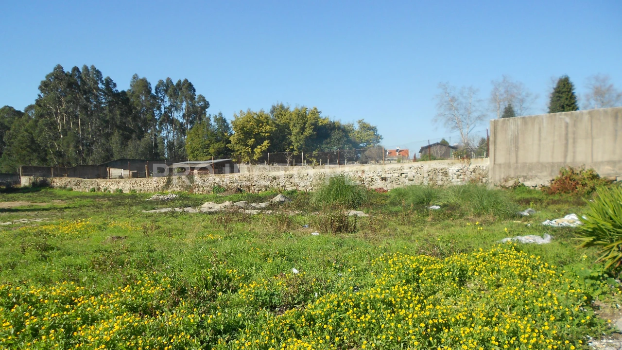 Terreno para Venda em Serzedo e Perosinho Foto 5