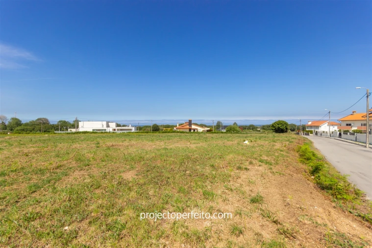 Terreno para Venda em Paramos Foto 5