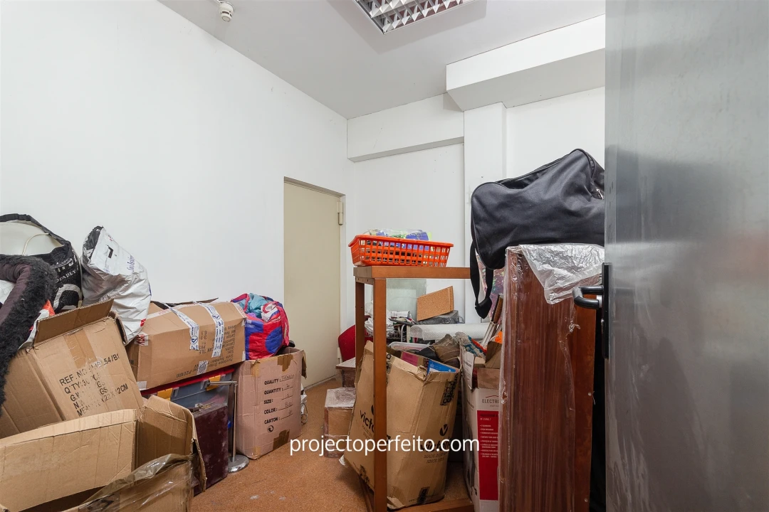 Loja para Venda em Grijó e Sermonde Foto 7