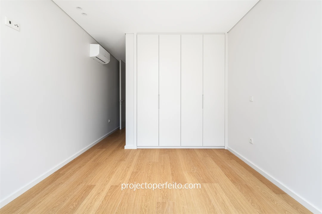 Apartamento T2 para Venda em Paranhos Foto 19