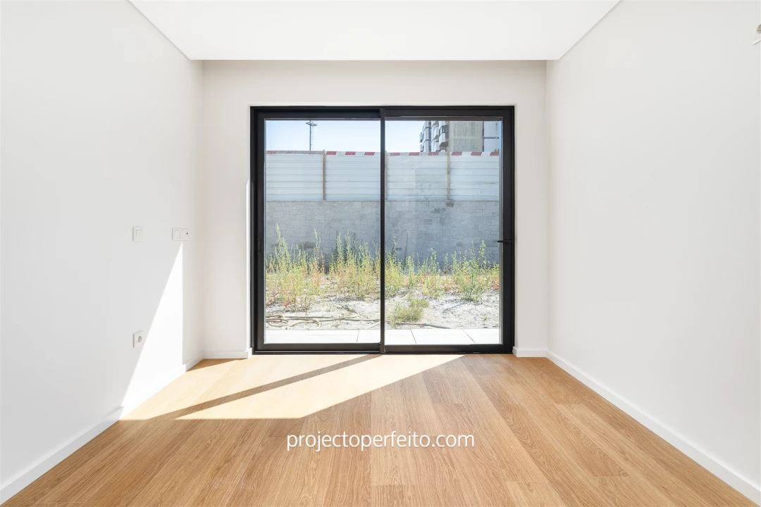 Apartamento T2 para Venda em Paranhos Foto 18