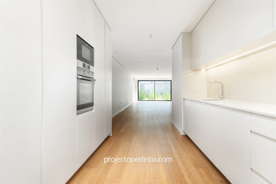 Apartamento T2 para Venda em Paranhos Foto 2
