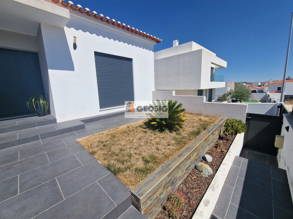 Moradia T4 para Venda em Almodôvar e Graça dos Padrões Foto 3