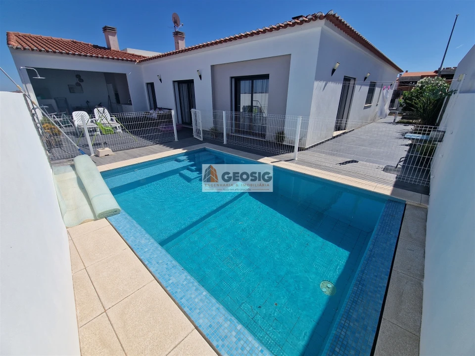 Moradia T4 para Venda em Almodôvar e Graça dos Padrões Foto 6