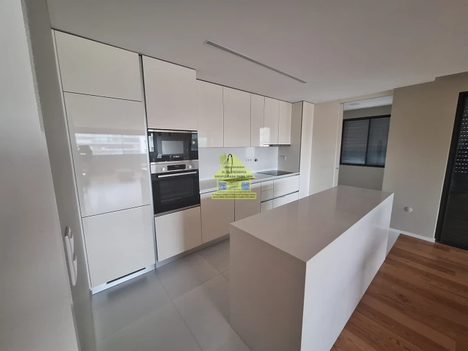 Apartamento T2 para Venda em Canidelo Foto 6