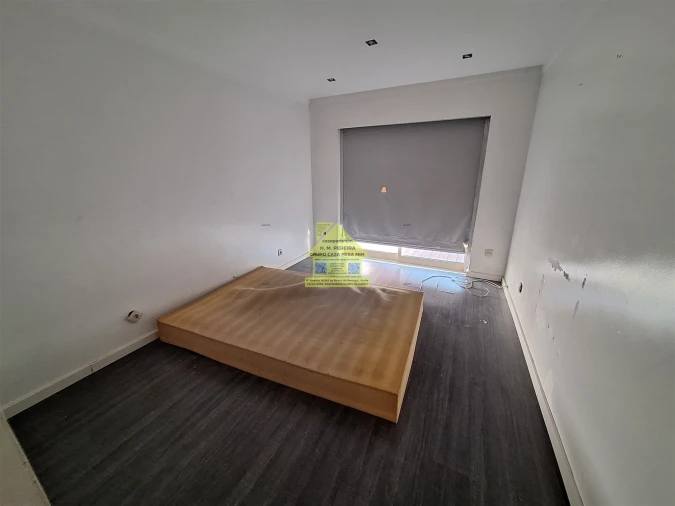 Apartamento T1 para Arrendamento em Santa Marinha e São Pedro da Afurada Foto 13