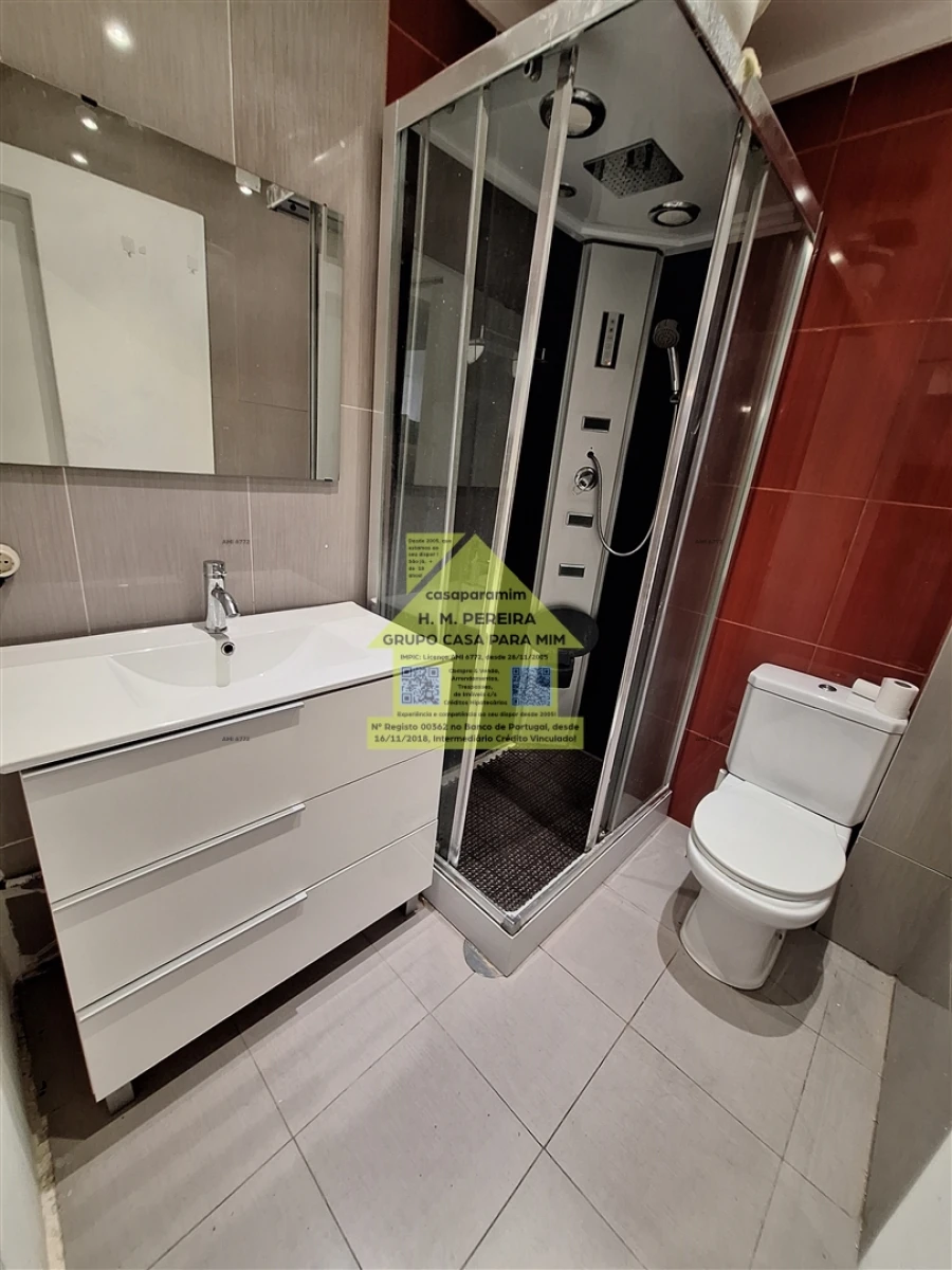 Apartamento T1 para Arrendamento em Santa Marinha e São Pedro da Afurada Foto 18