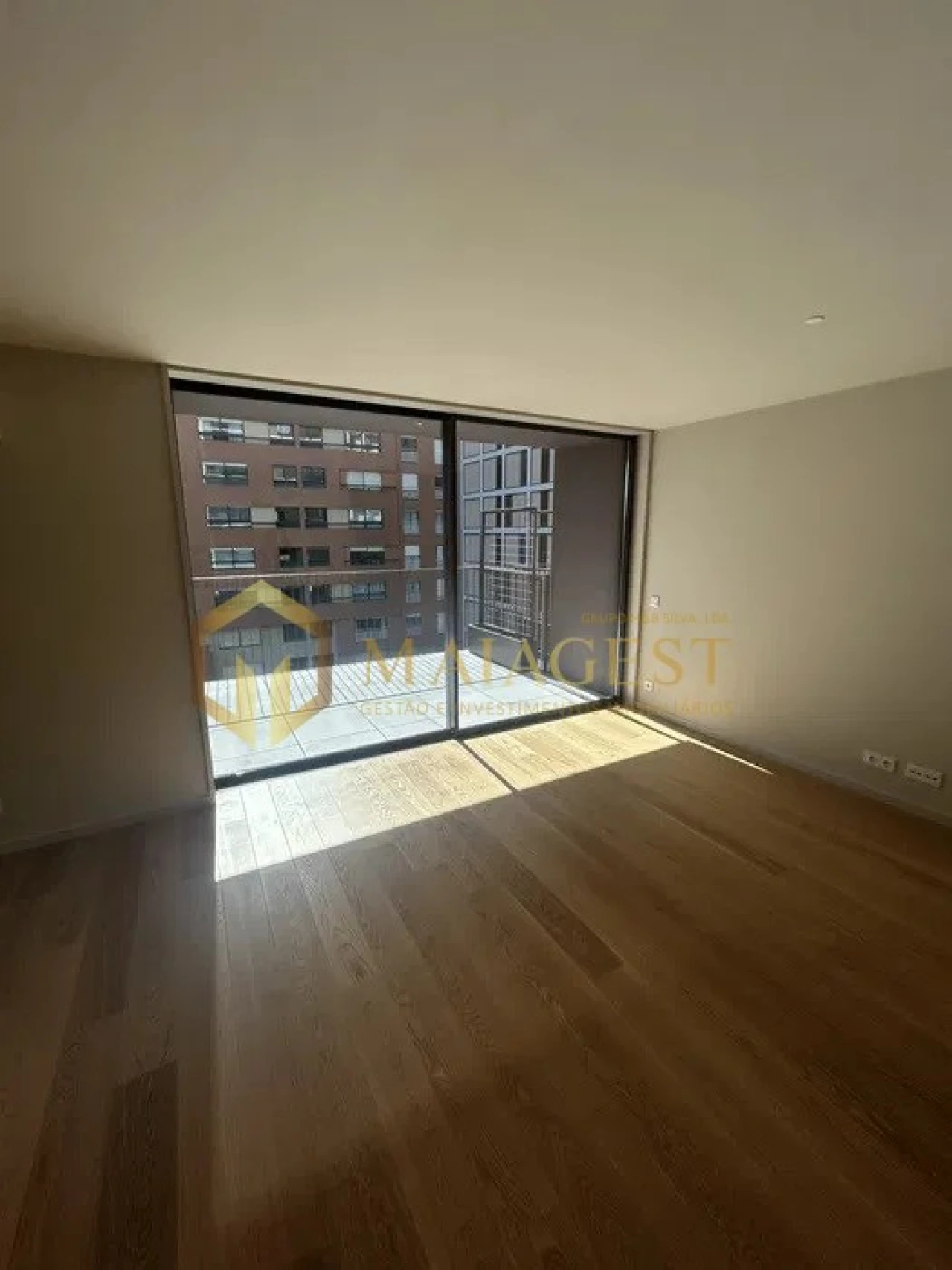 Apartamento T3 para Arrendamento em Santa Marinha e São Pedro da Afurada Foto 3