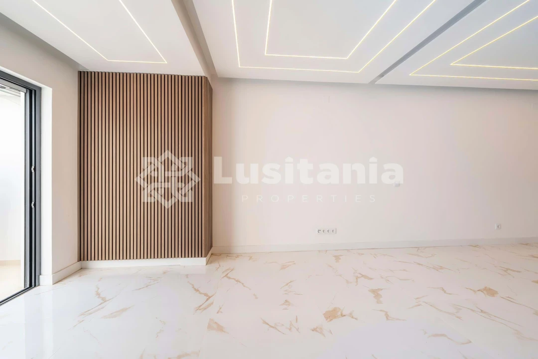 Apartamento T2 para Venda em Quarteira Foto 14