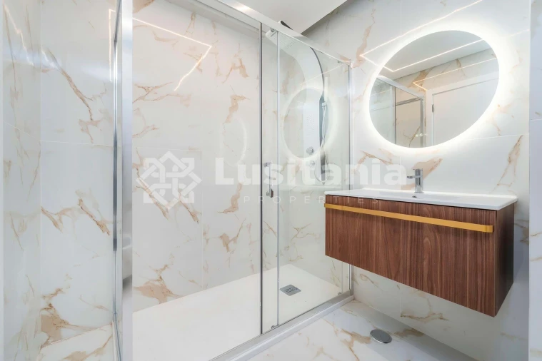 Apartamento T2 para Venda em Quarteira Foto 19