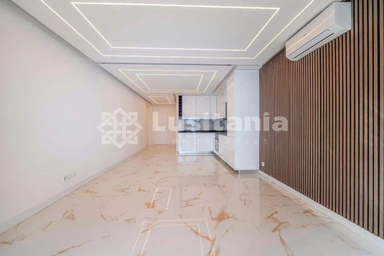 Apartamento T2 para Venda em Quarteira Foto 12