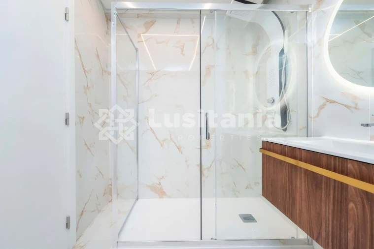 Apartamento T2 para Venda em Quarteira Foto 20