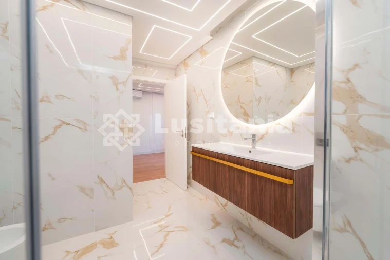 Apartamento T2 para Venda em Quarteira Foto 37