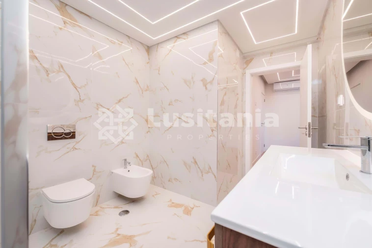 Apartamento T2 para Venda em Quarteira Foto 38