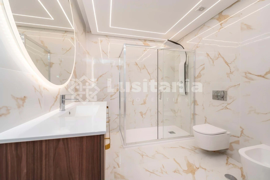 Apartamento T2 para Venda em Quarteira Foto 34