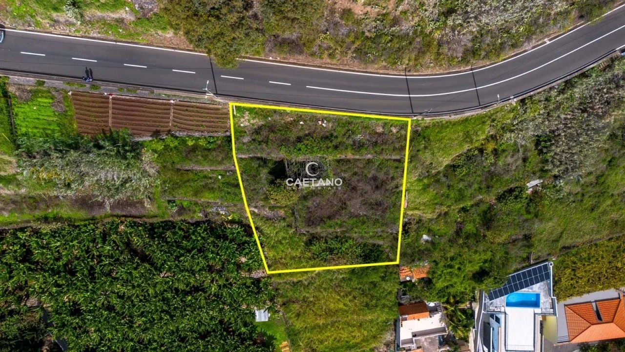 Terreno para Venda em Calheta Foto 10