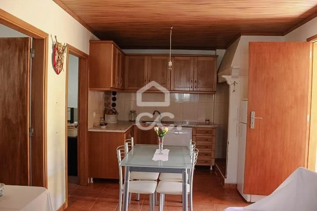 Prédio para Venda em Vieira de Leiria Foto 6