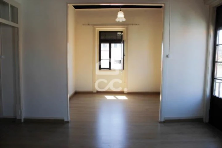 Prédio para Venda em Vieira de Leiria Foto 32