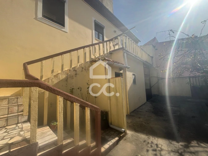 Prédio para Venda em Vieira de Leiria Foto 3