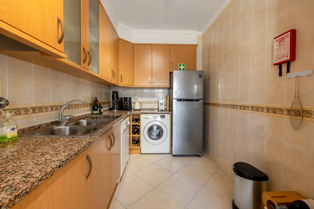 Apartamento T2 para Venda em Vila do Bispo e Raposeira Foto 10