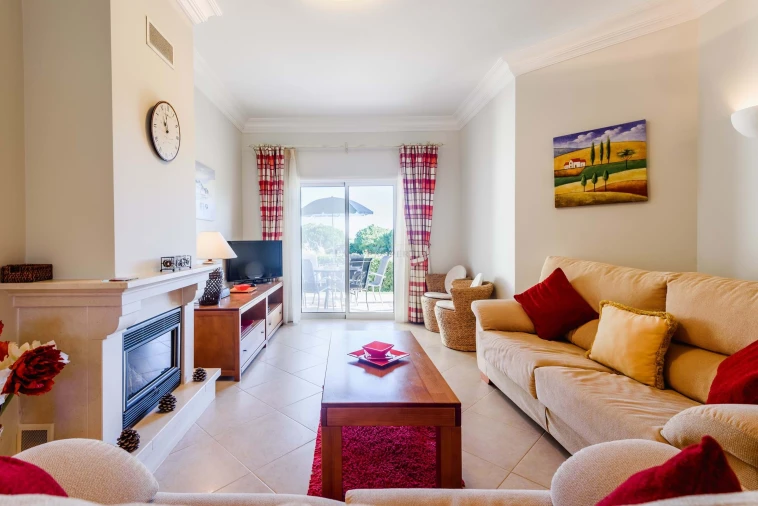 Moradia T3 para Venda em Lagos (São Sebastião e Santa Maria) Foto 12