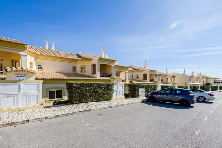 Moradia T3 para Venda em Lagos (São Sebastião e Santa Maria) Foto 47